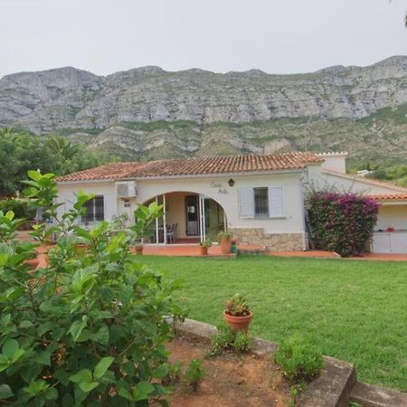 Agradable Casa Con Piscina Privada Y Jardin Villa เดเนีย ภายนอก รูปภาพ